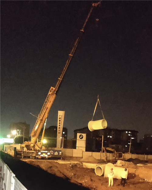 罗源县“弯臂矫正”—— 吊车的 “形变补偿” 技术